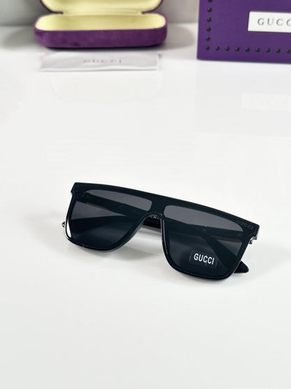 Gucci_0566_Gold_Black